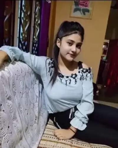 Call Girls Service in Koh E Fiza